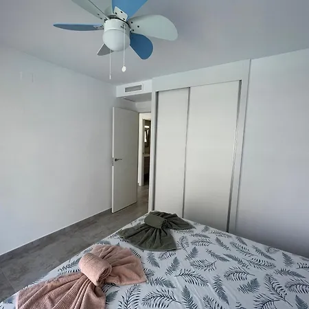 Medi Playa Primera Linea Con Piscina Apartment *