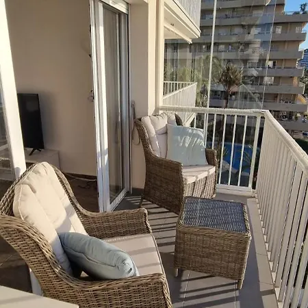 Medi Playa Primera Linea Con Piscina Appartement